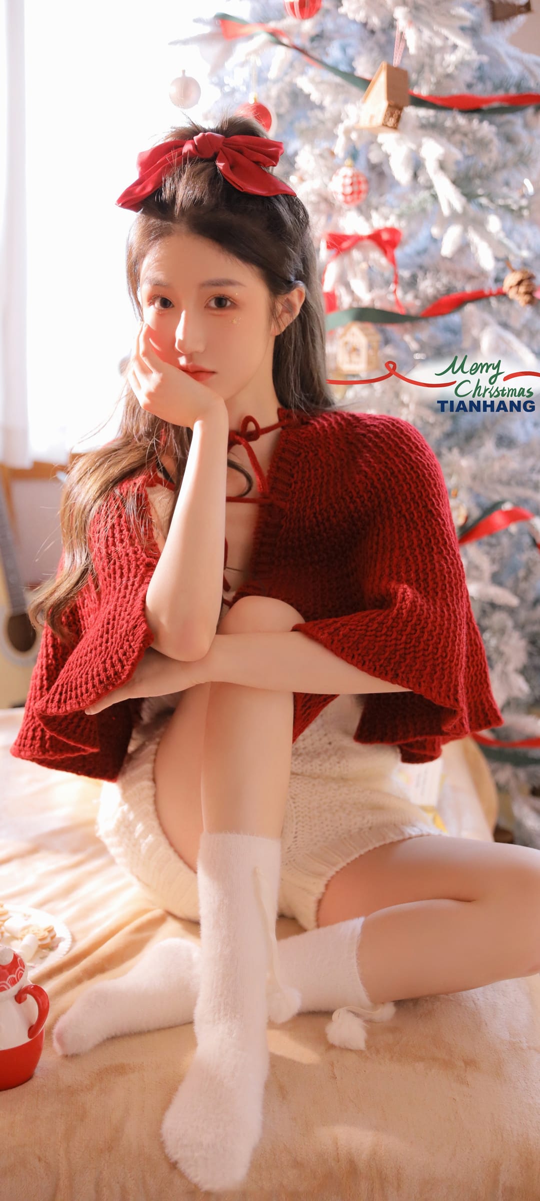 圣诞美女张腾月红色毛衣好看身材高清手机壁纸