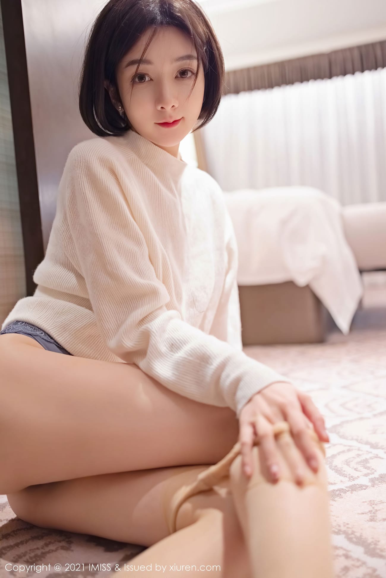 性感女神Angela00 - 职场制服+丝袜浴室场景写真