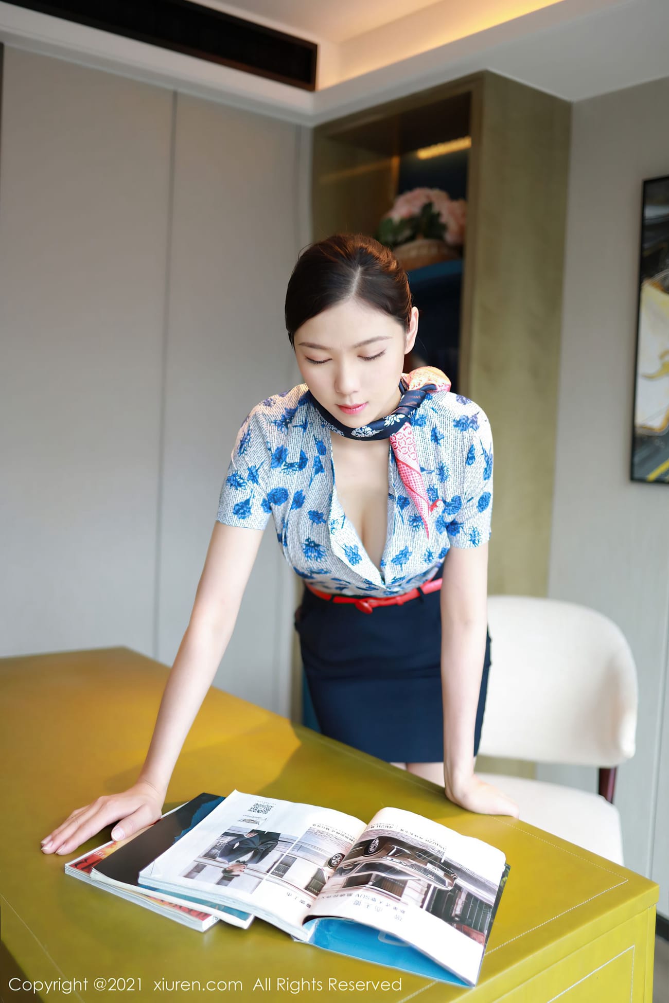 美女模特李雅柔 - 空姐制服+高挑身材性感写真