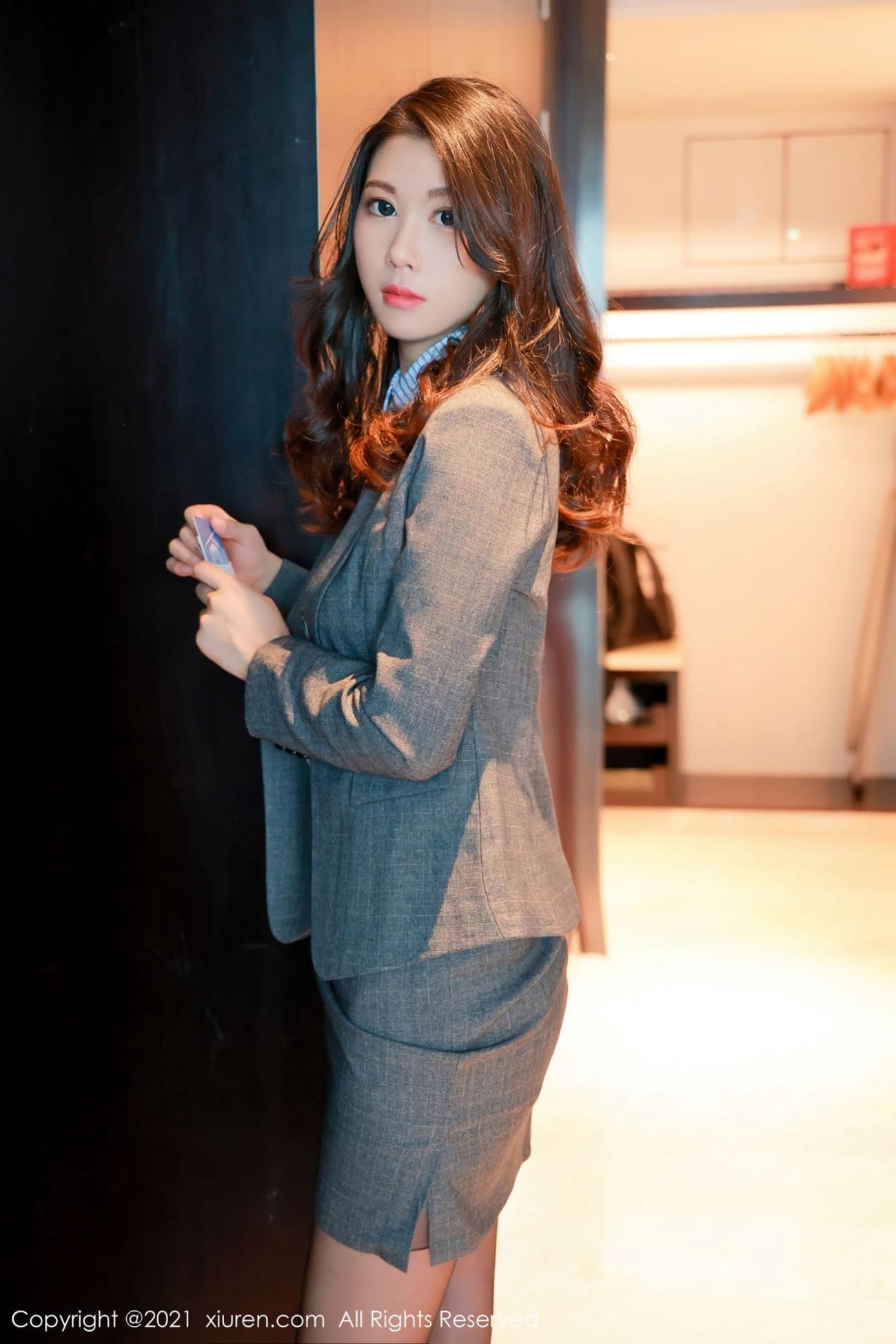 美女模特李雅柔 - 酒店楼下取外卖系列性感写真