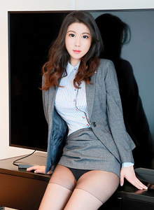 [秀人XIUREN] 美女模特李雅柔 - 酒店楼下取外卖系列性感写真 No.3621