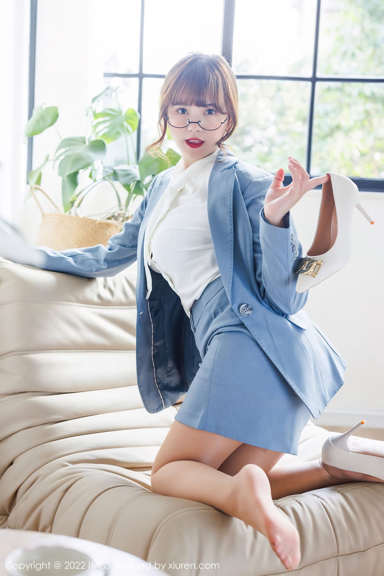 新人模特张思允 - 职场OL+丝袜系列性感写真