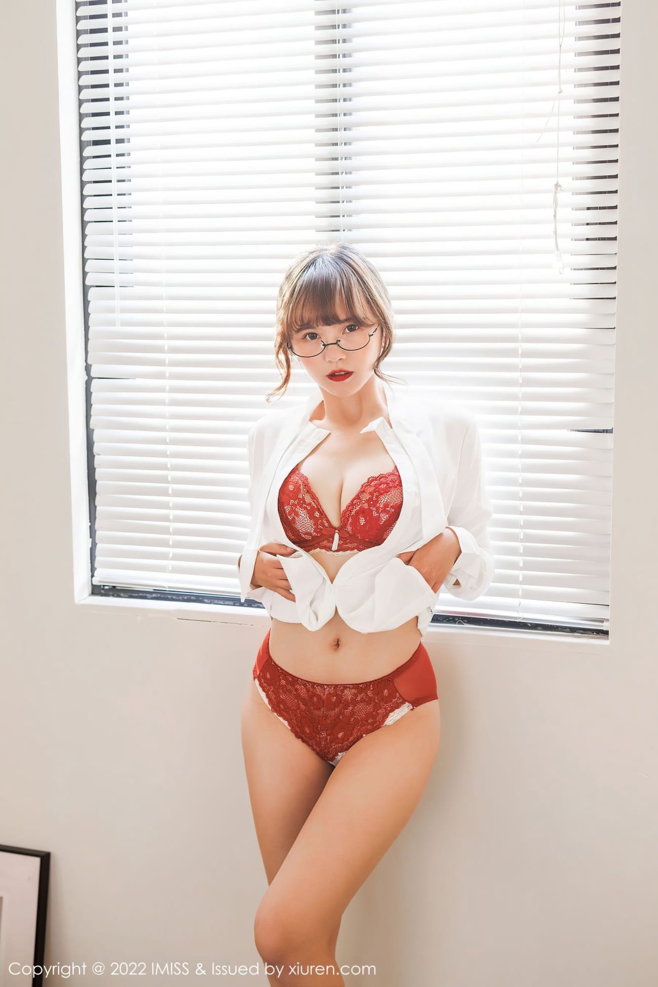 新人模特张思允 - 职场OL+丝袜系列性感写真