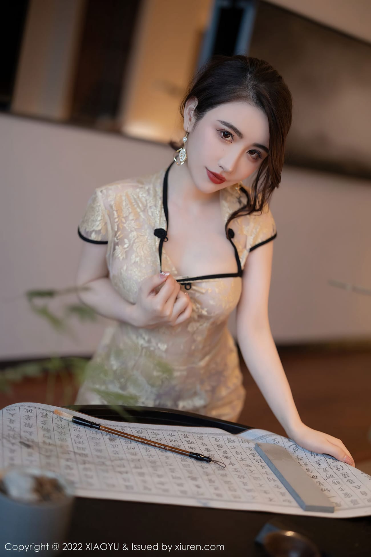 性感女神Cherry绯月樱 - 黄色旗袍+原色丝袜惠州旅拍