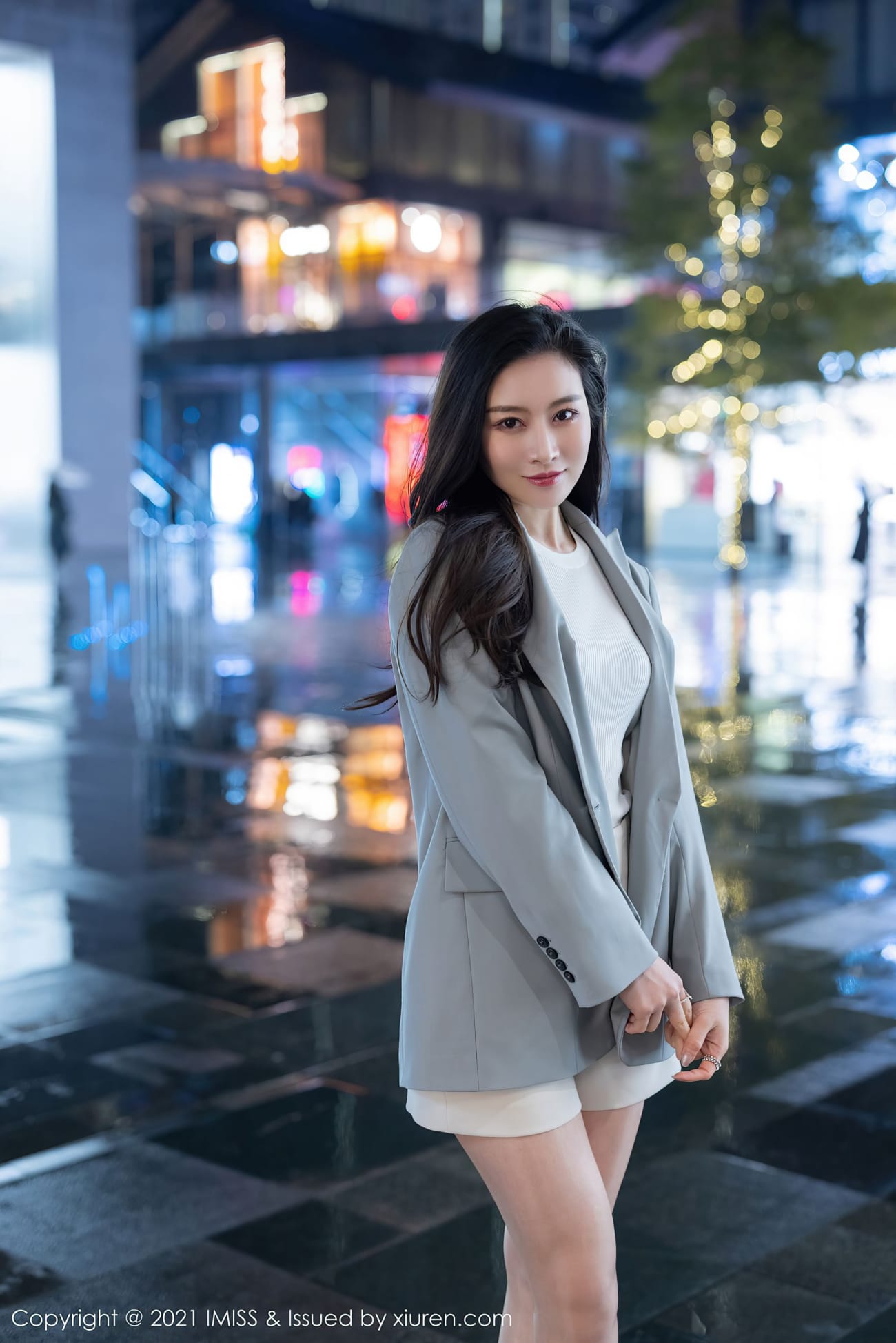 气质美女Vanessa - 职场OL+丝袜系列性感写真