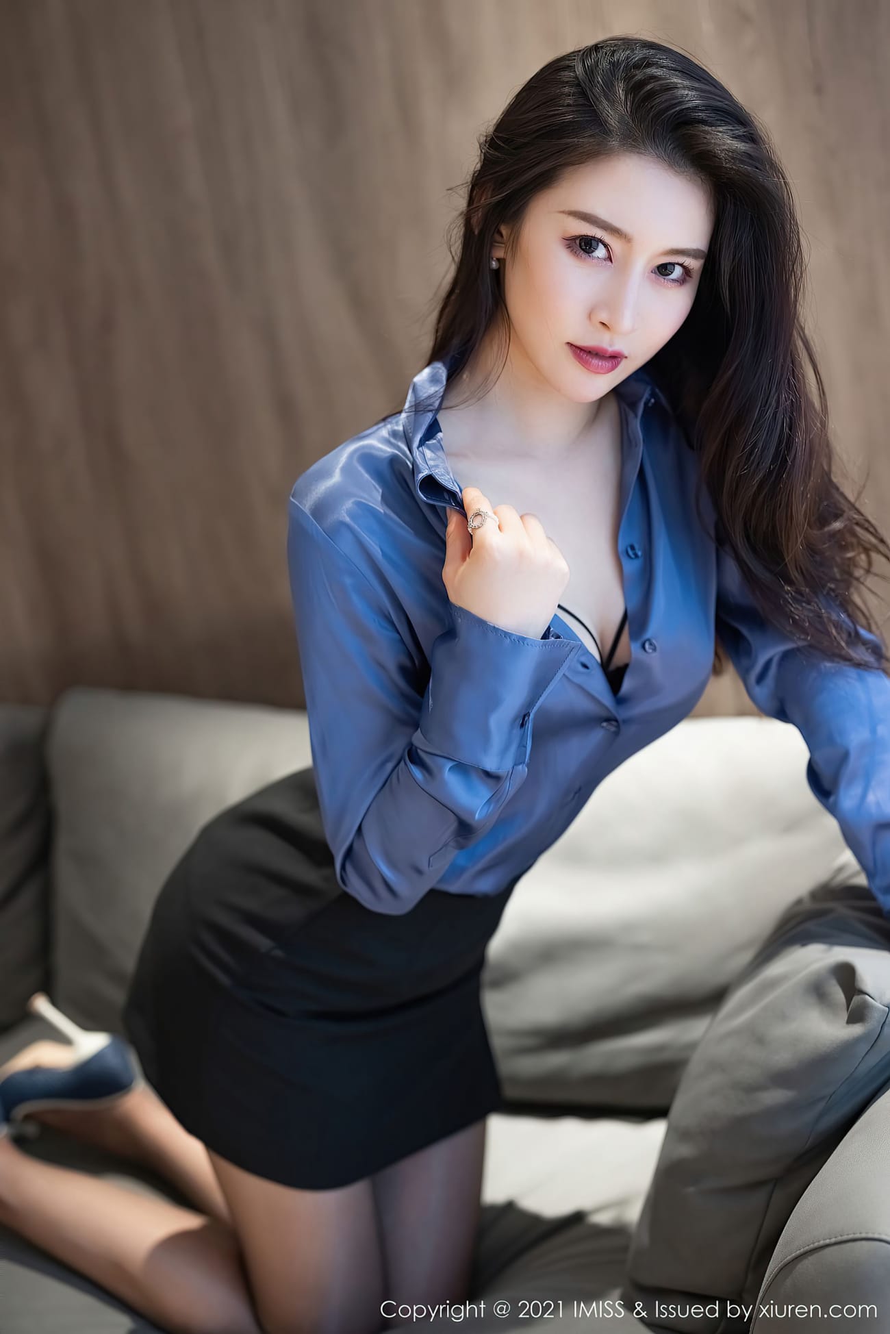 气质美女Vanessa - 职场OL+丝袜系列曼妙写真