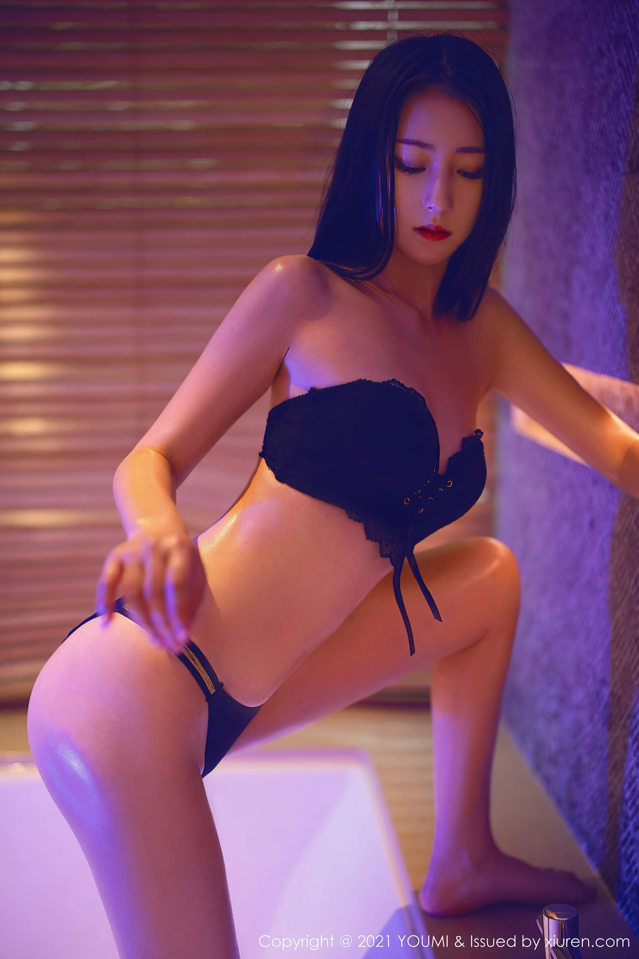 美女模特熊小诺 - 情迷场景+抹油加持阳朔旅拍
