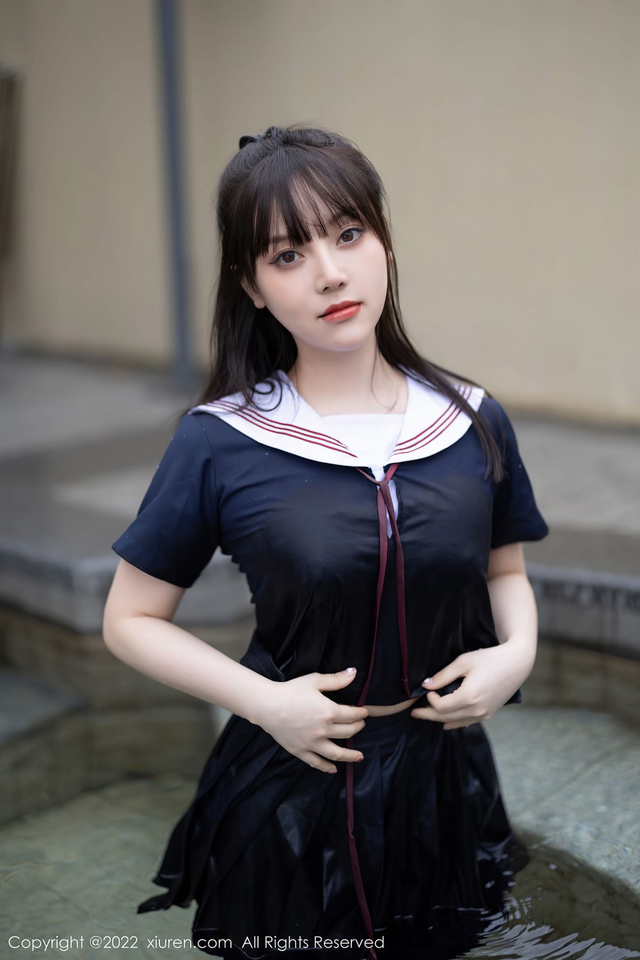 美女模特豆瓣酱 - 深蓝色上衣+黑丝系列性感写真