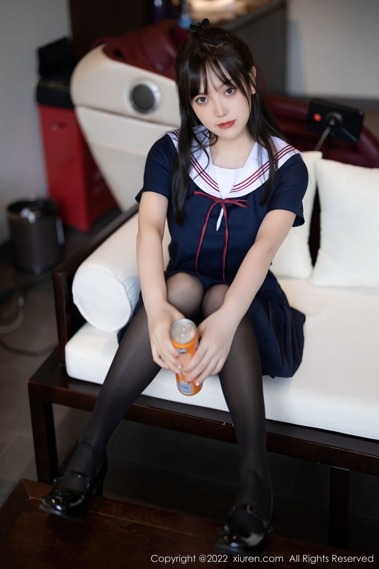 美女模特豆瓣酱 - 深蓝色上衣+黑丝系列性感写真