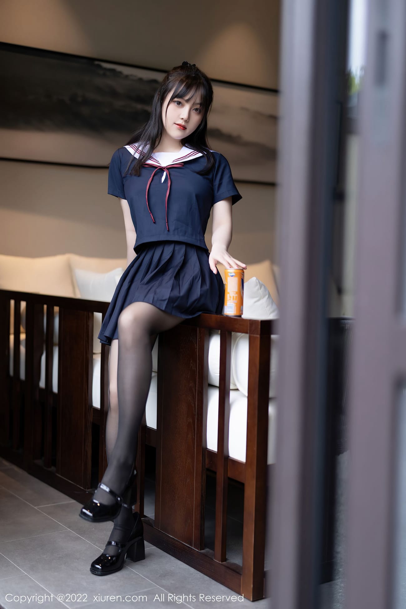 美女模特豆瓣酱 - 深蓝色上衣+黑丝系列性感写真