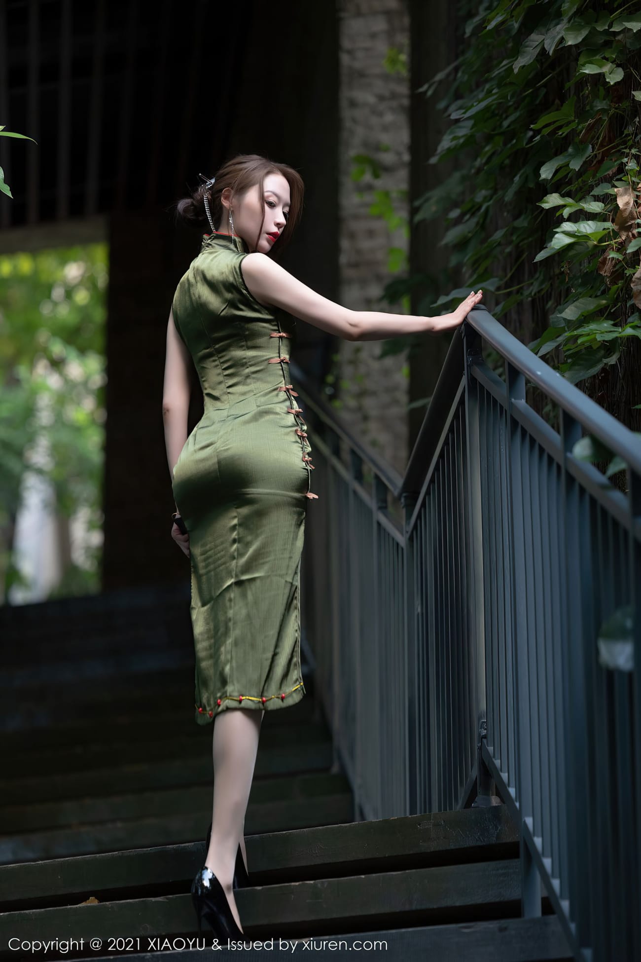 美女模特梦心月 - 韵味旗袍+腿控主题性感写真
