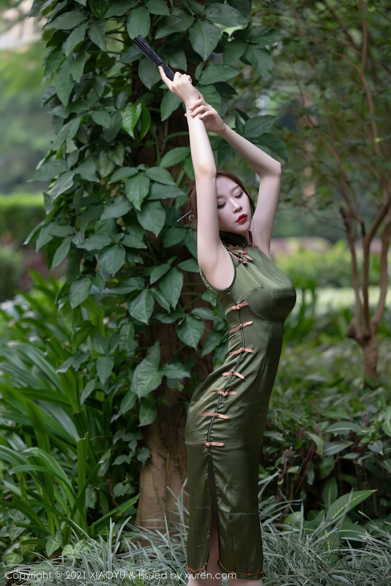 美女模特梦心月 - 韵味旗袍+腿控主题性感写真