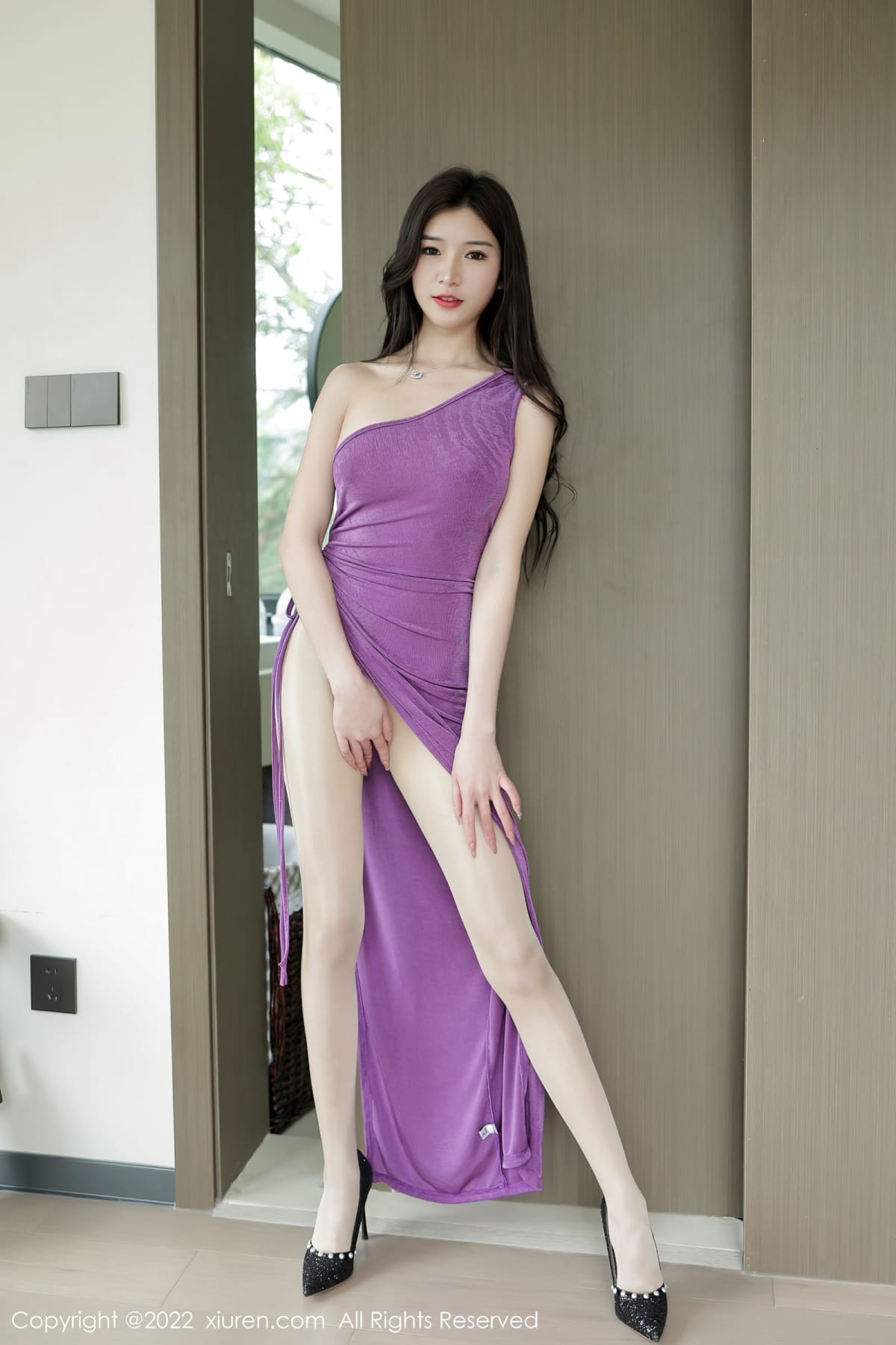 新人模特hebe韩心雨 - 紫色长裙+丝袜系列写真