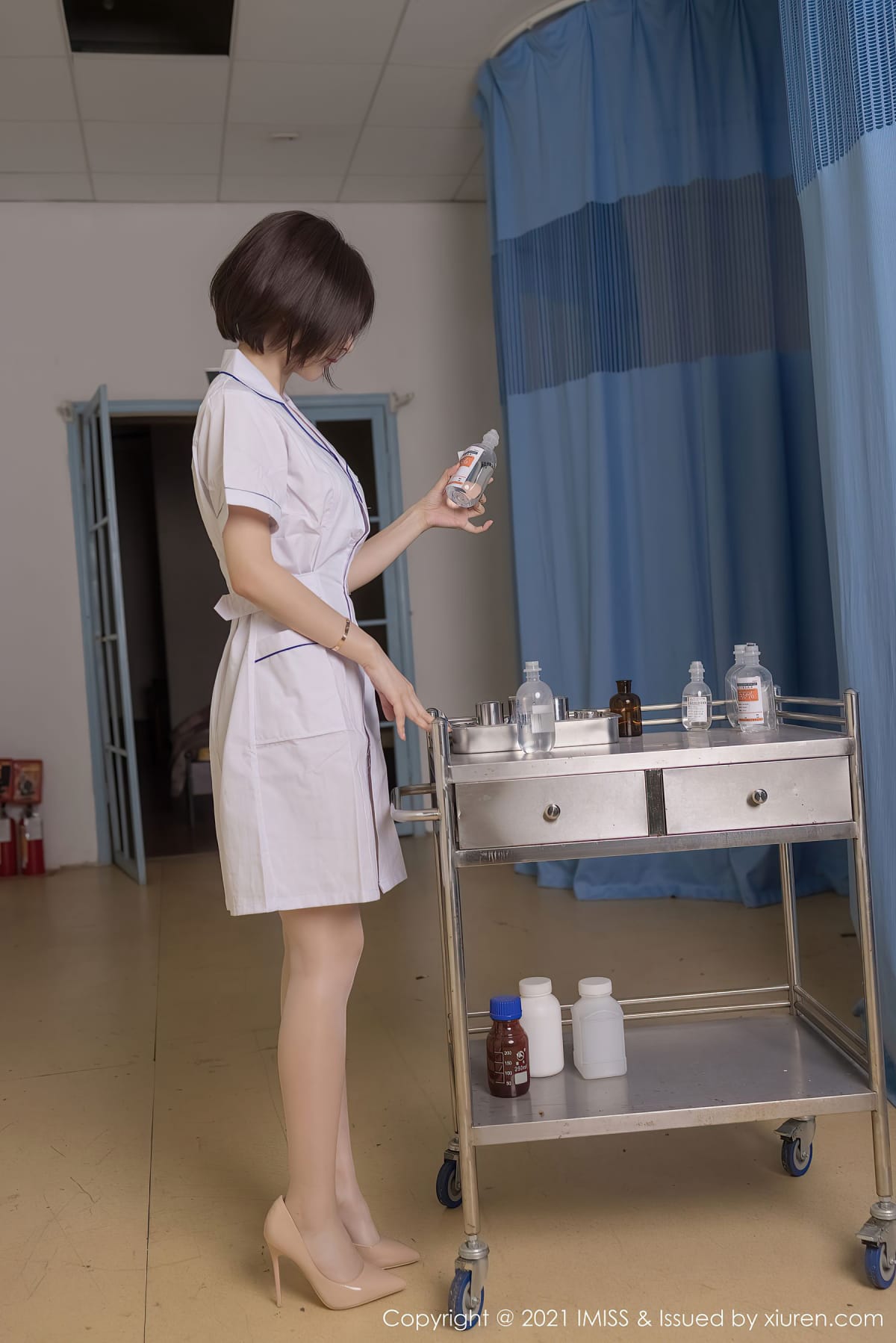 性感女神Angela00 - 护士制服+美腿系列写真