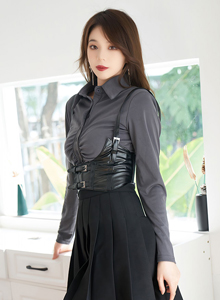 [秀人XiuRen] No.4889 模特言沫 - 深灰色上衣+黑色包臀裙系列三亚旅拍