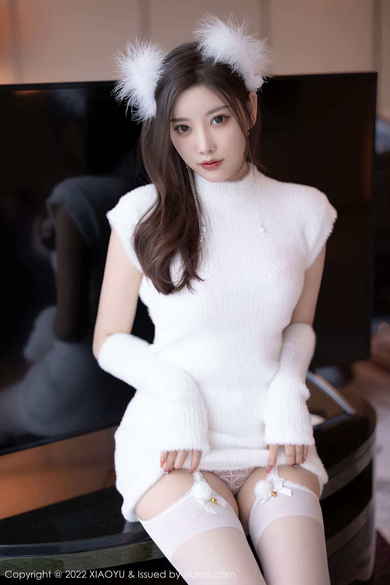 女神杨晨晨Yome - 白色服饰+白丝系列私房写真