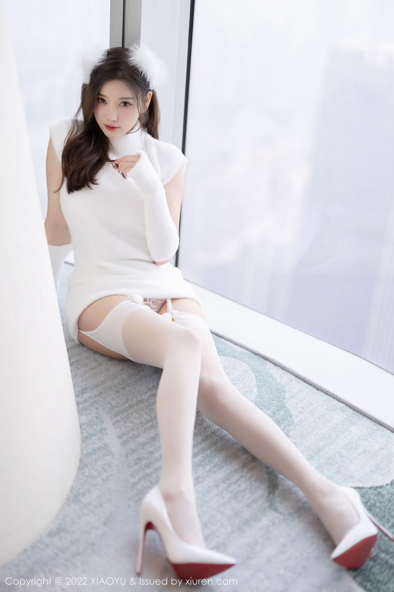 女神杨晨晨Yome - 白色服饰+白丝系列私房写真