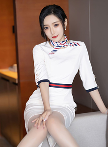 [XiuRen秀人网] No.4963 女神王馨瑶yanni - 白色连衣裙+原色丝袜性感写真