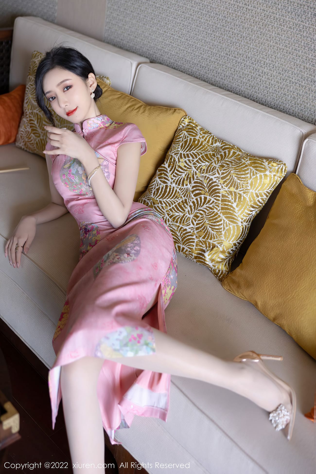 女神王馨瑶yanni - 粉红色旗袍大秀身材厦门旅拍