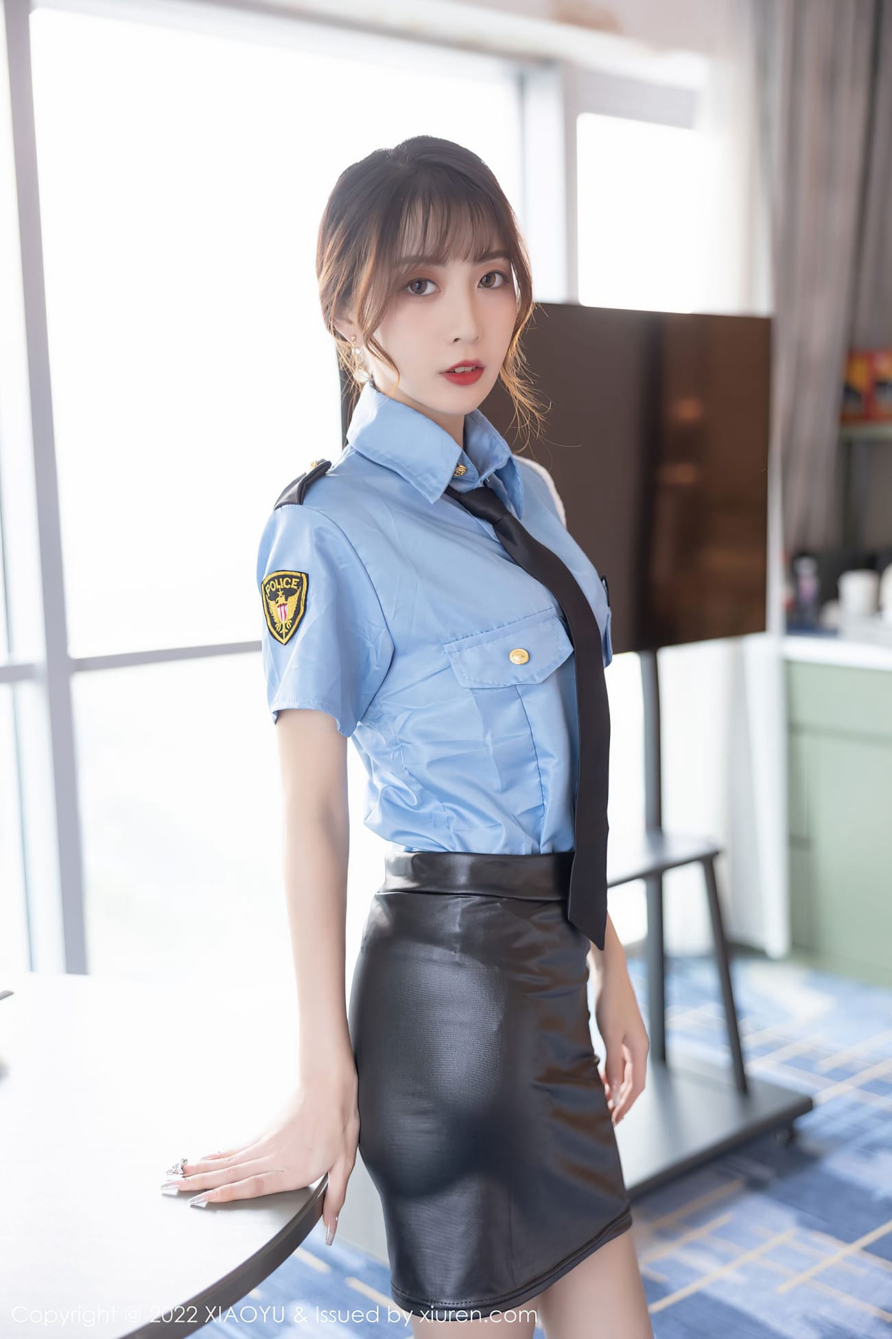 模特林星阑 - 警花制服+情趣系列娇媚写真