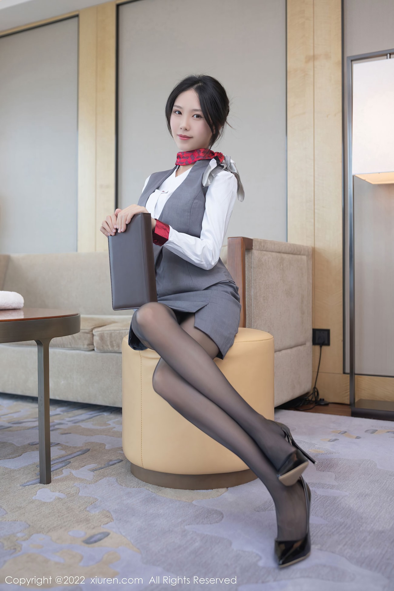 模特利世 - 空姐制服+黑丝系列性感写真