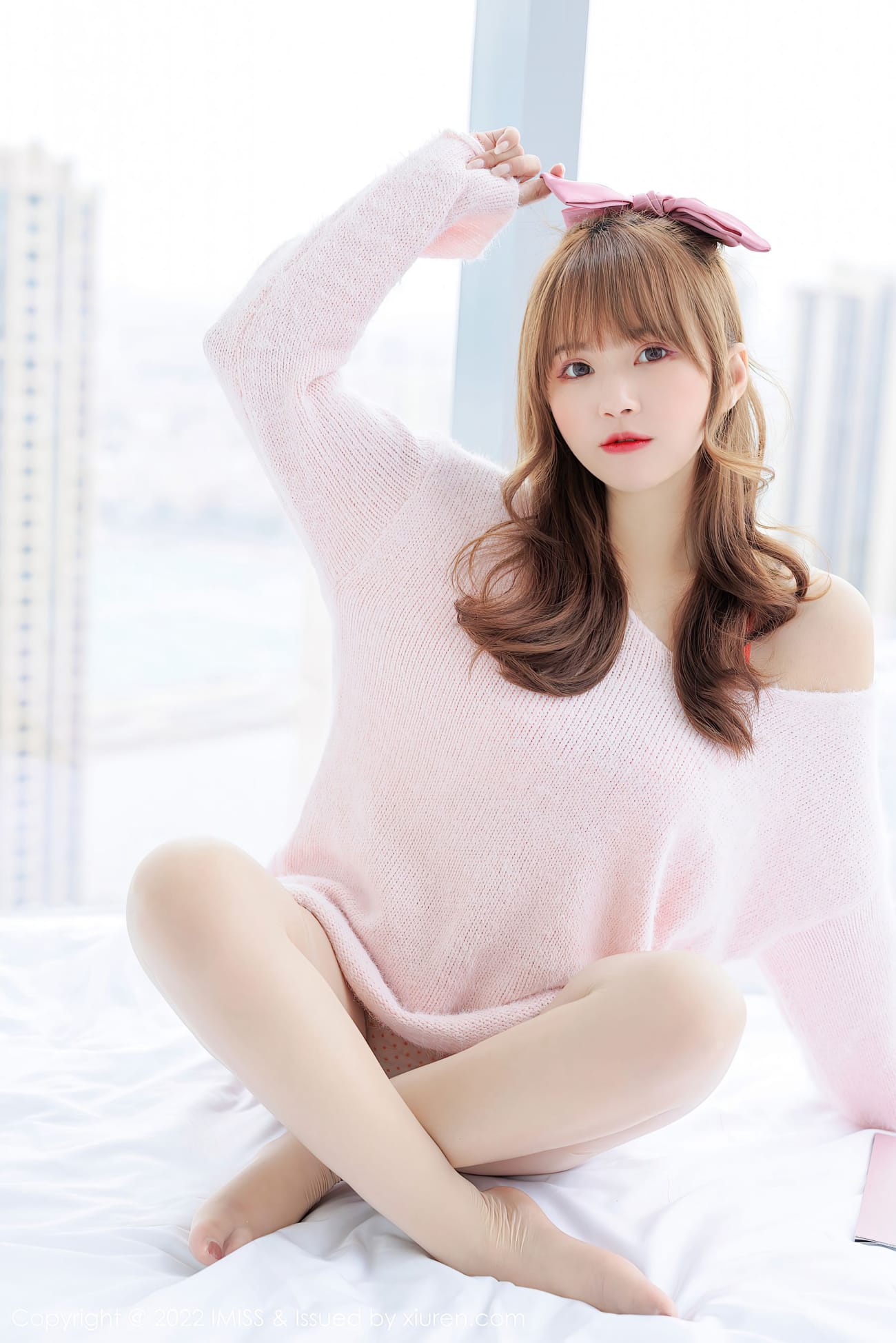 新人模特张思允Nice - 粉色上衣+原色丝袜性感写真