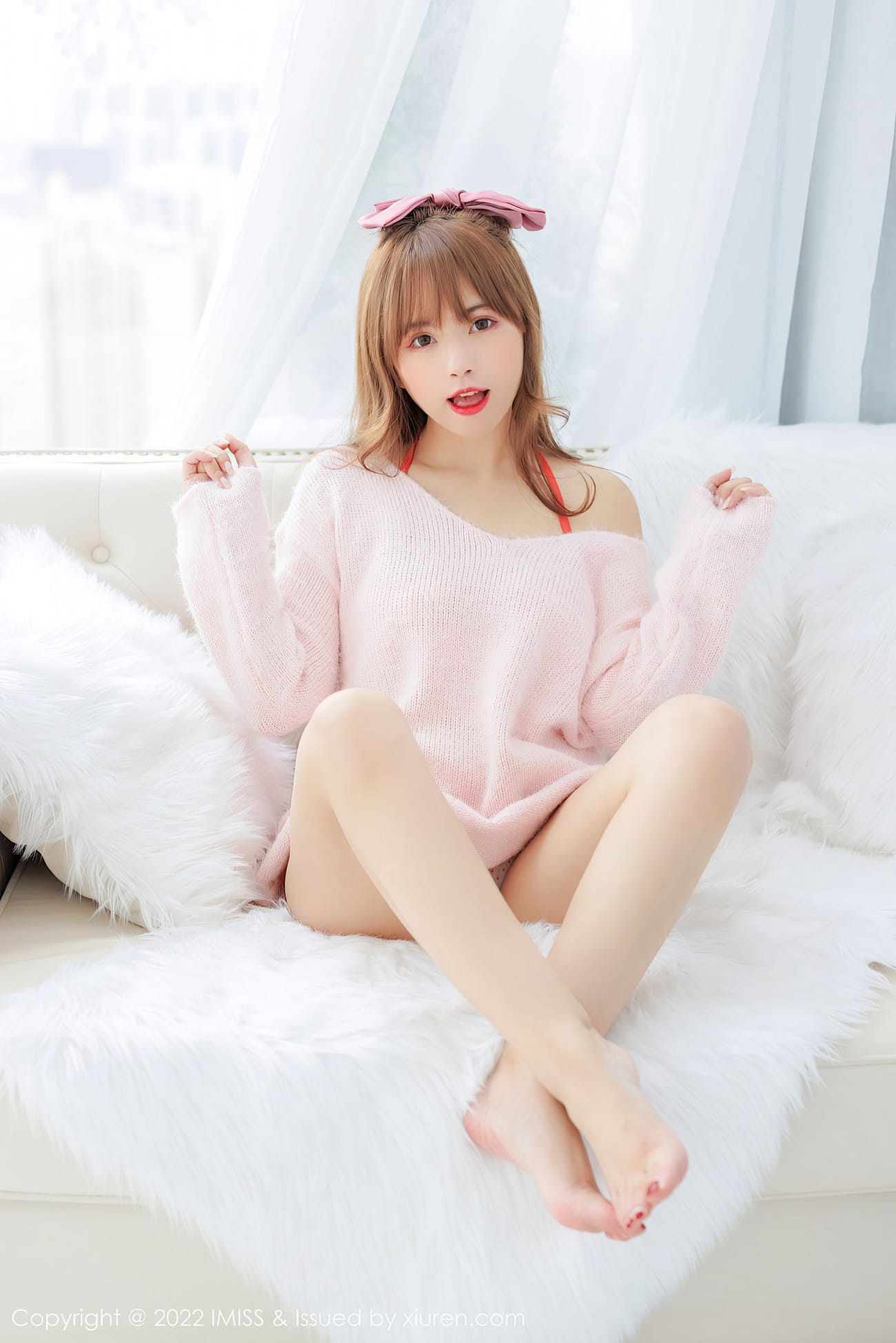 新人模特张思允Nice - 粉色上衣+原色丝袜性感写真