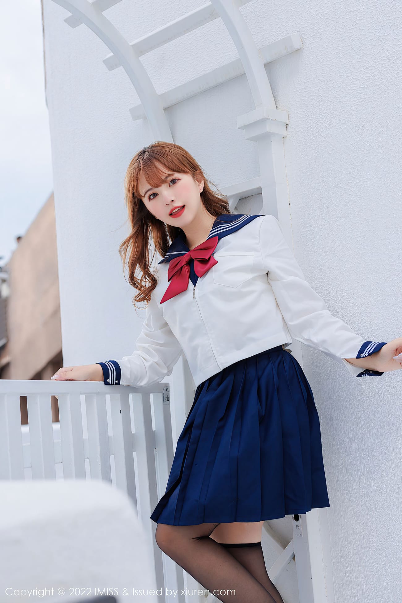 新人模特张思允Nice - 白色上衣+深色短裙云南心愿写真