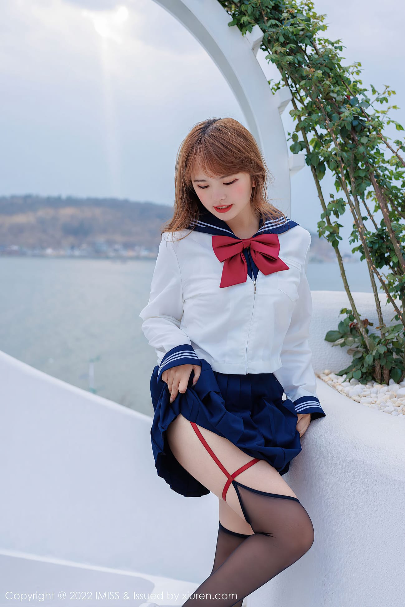 新人模特张思允Nice - 白色上衣+深色短裙云南心愿写真