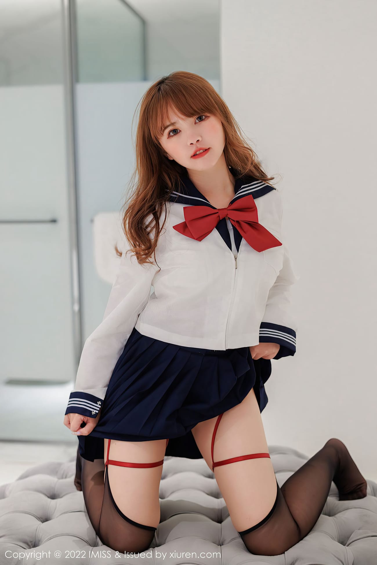 新人模特张思允Nice - 白色上衣+深色短裙云南心愿写真