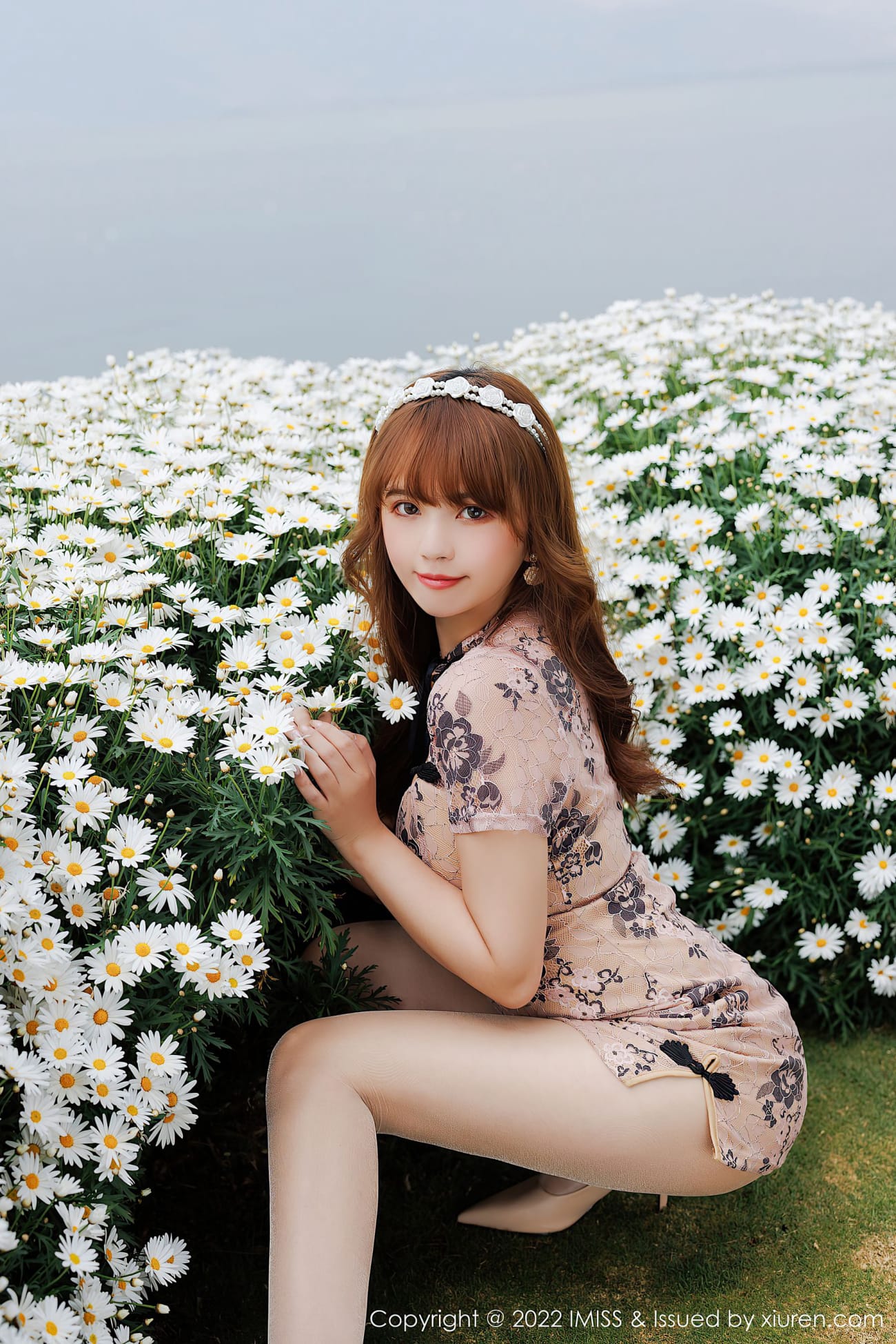 模特张思允Nice - 花纹服饰+原色丝袜云南心愿写真