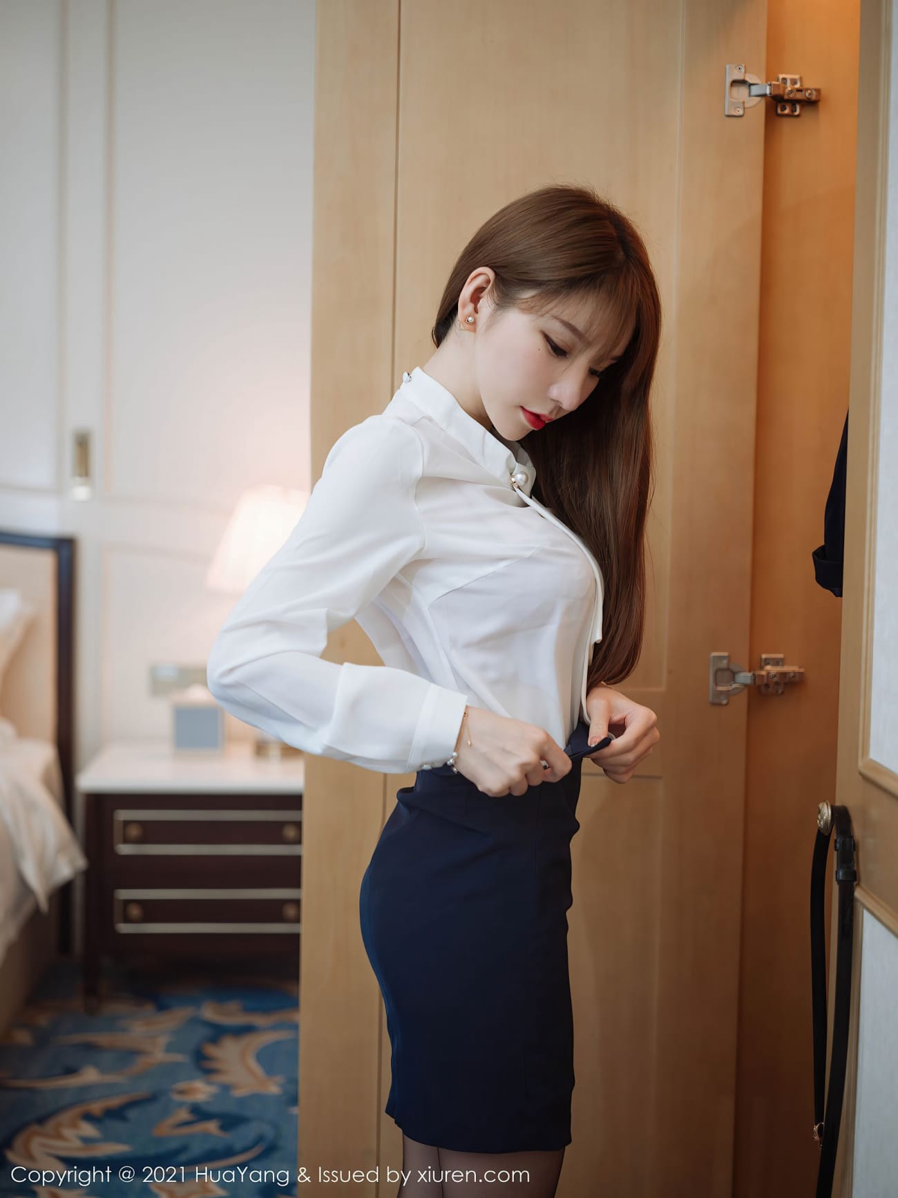 女神周于希Sandy - 职场OL+黑丝系列厦门旅拍