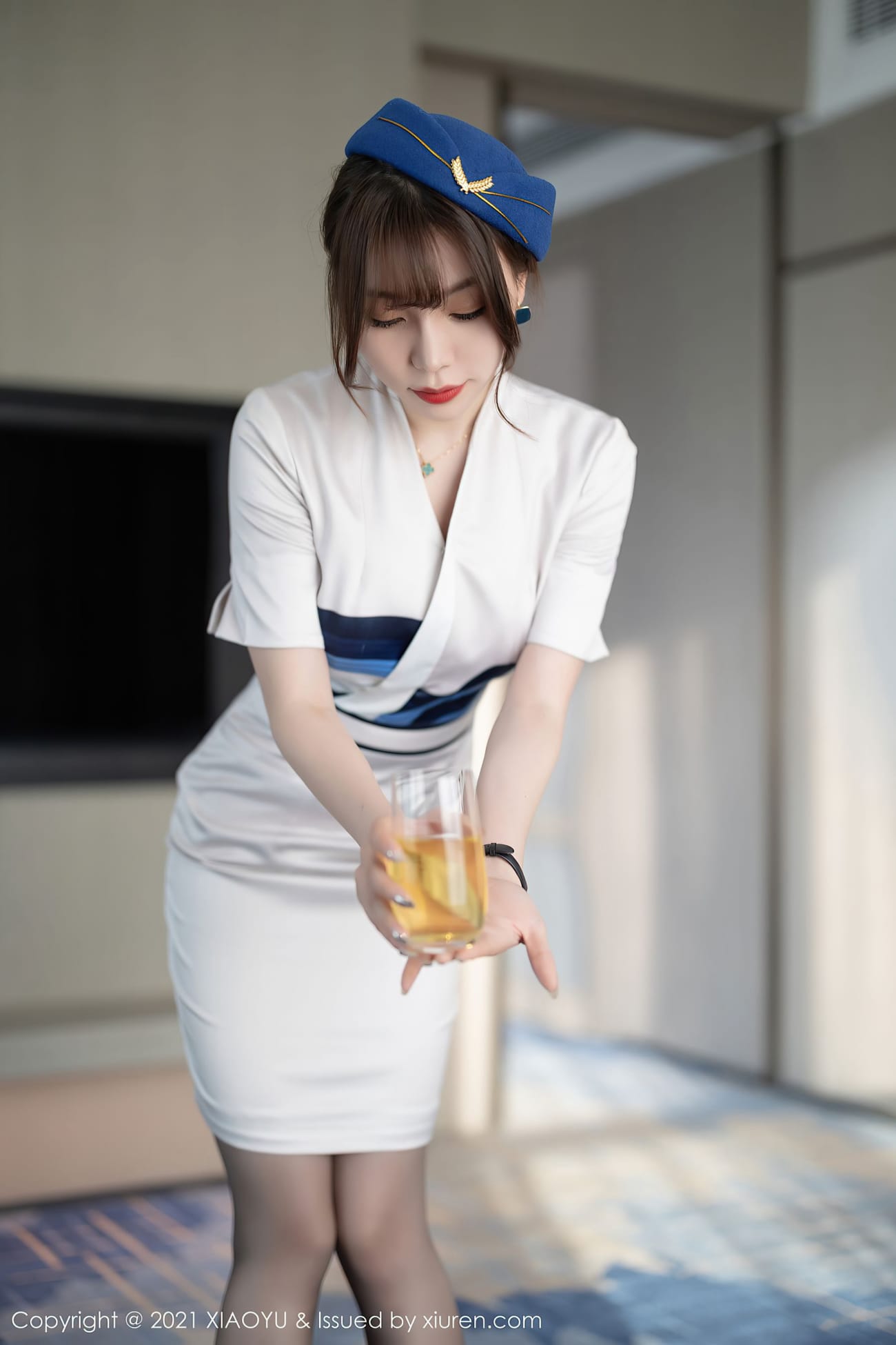 女神芝芝Booty - 空乘制服+丝袜系列私房写真