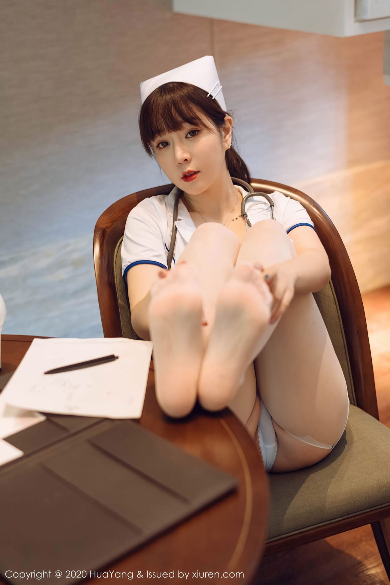 女神王雨纯 - 护士制服+原色丝袜西双版纳旅拍