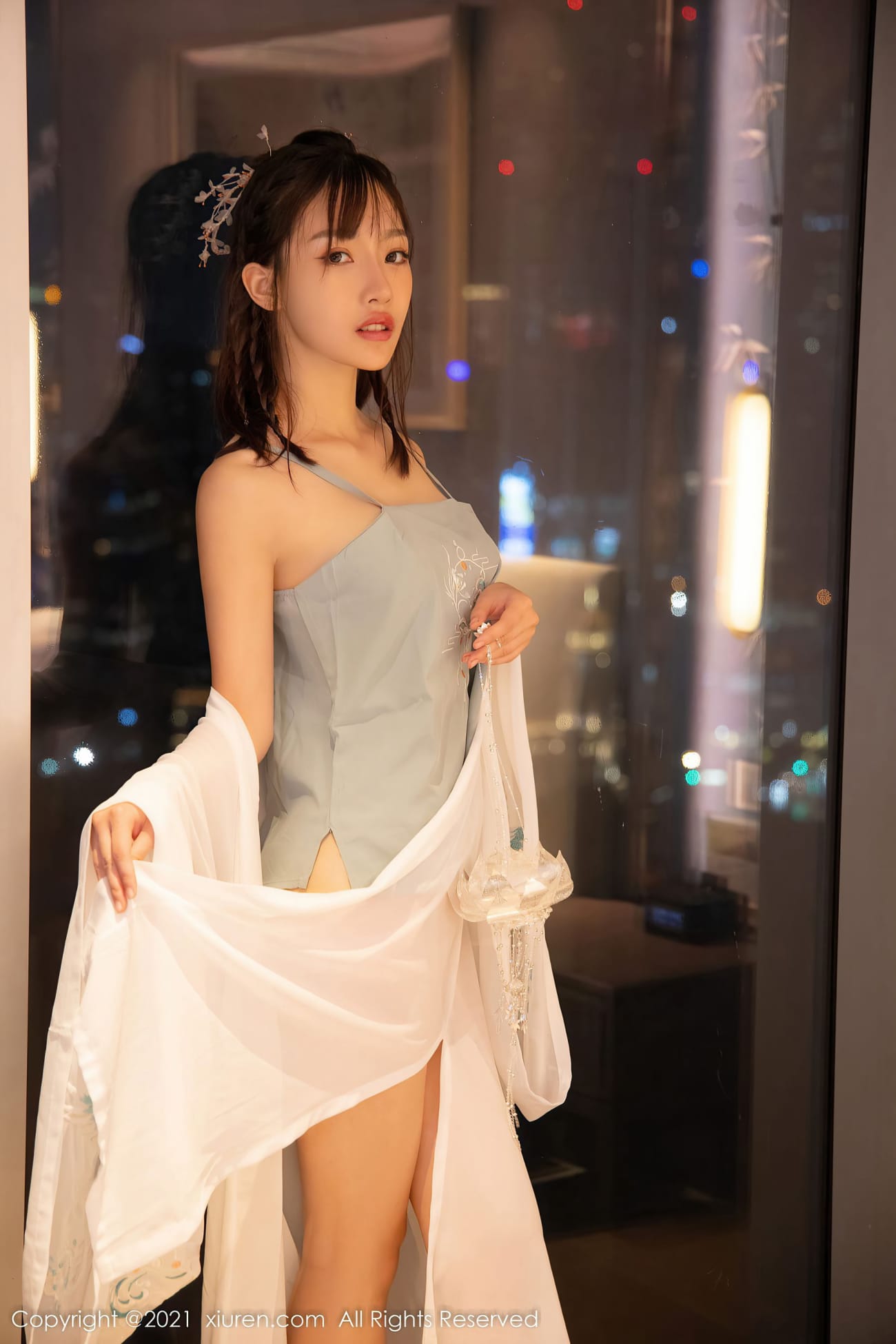 模特西门小玉 - 白色古装服饰装扮性感写真
