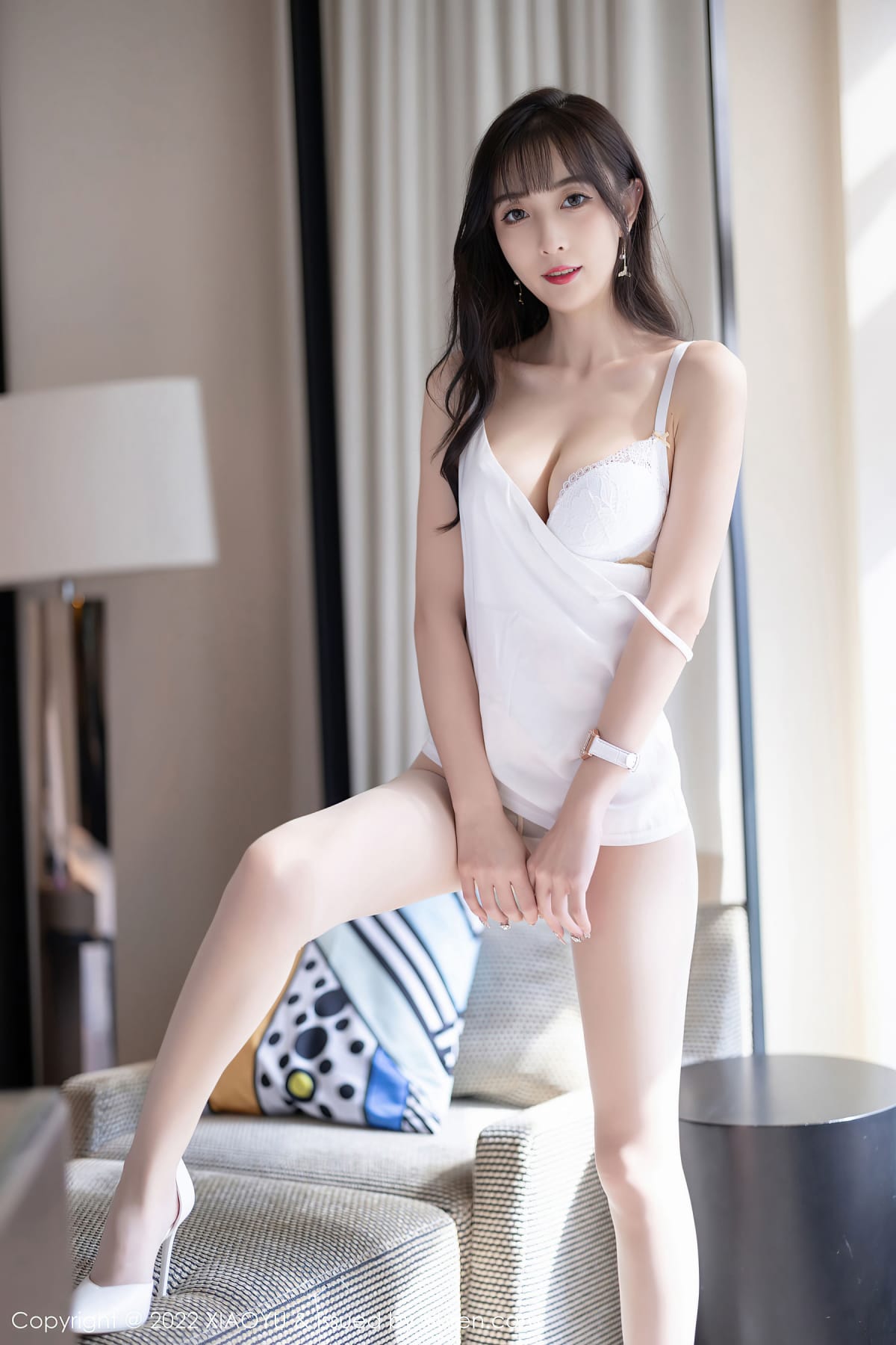 模特林星阑 - 粉色服饰+原色丝袜性感写真
