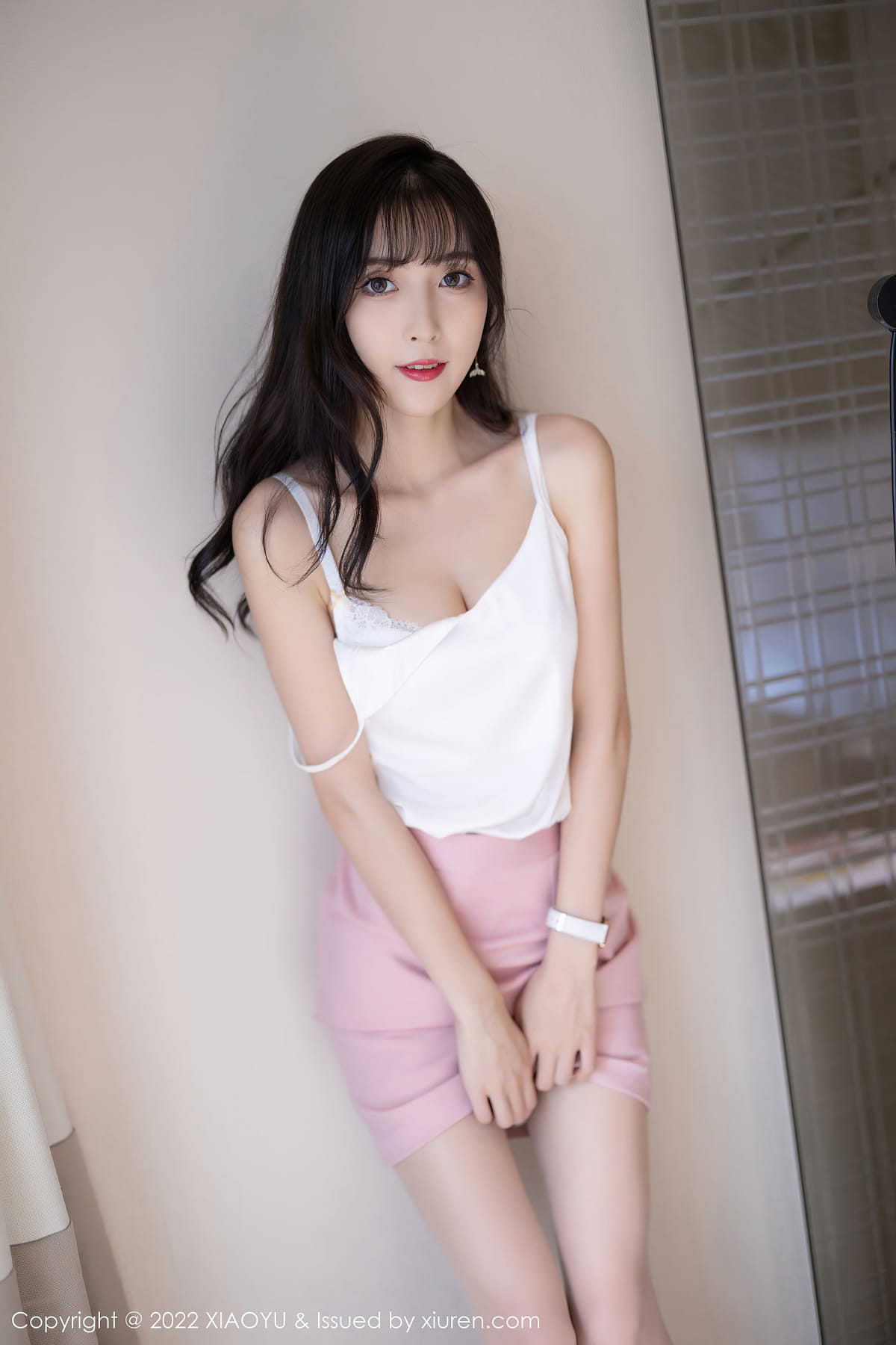 模特林星阑 - 粉色服饰+原色丝袜性感写真