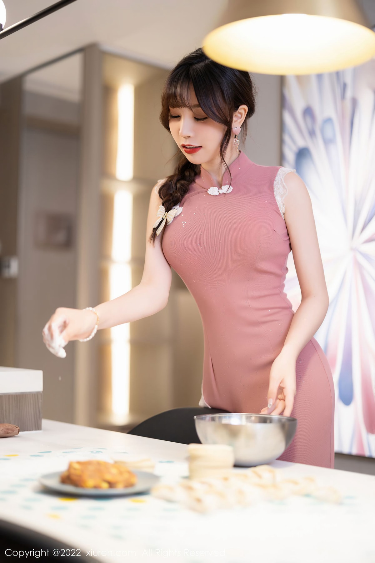 芝芝Booty - 厨娘角色+包饺子主题性感写真