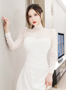 [爱蜜社IMiss] Vol.655 模特LindaLinda - 白色短裙+原色丝袜性感写真