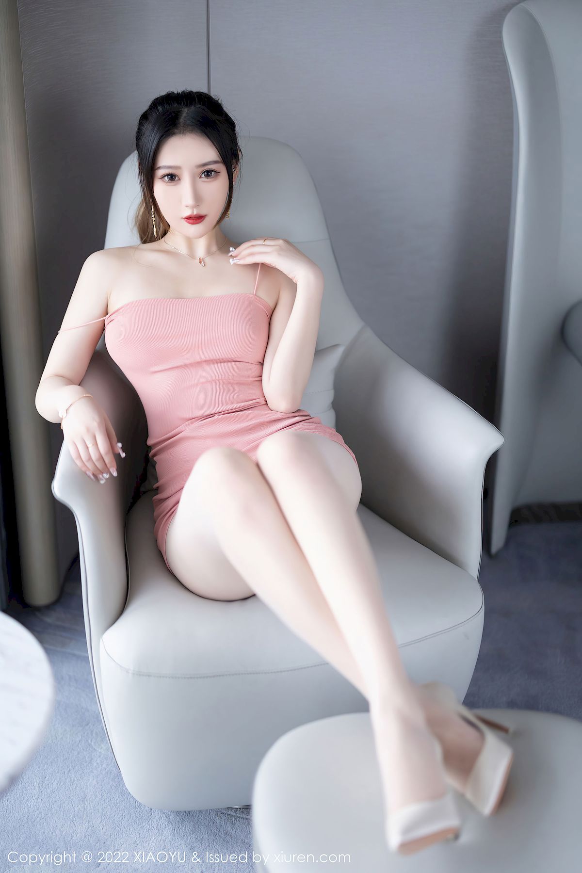 张欣欣 - 粉色上衣+白色泳衣性感写真