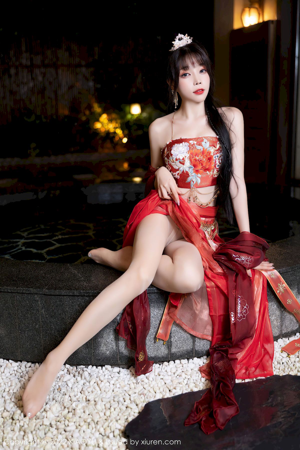 女神徐莉芝Booty - 红色古装服饰装扮私房写真