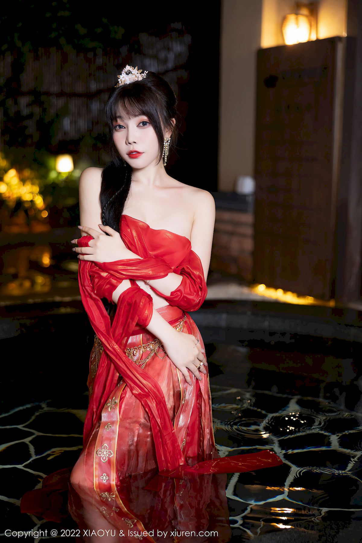 女神徐莉芝Booty - 红色古装服饰装扮私房写真