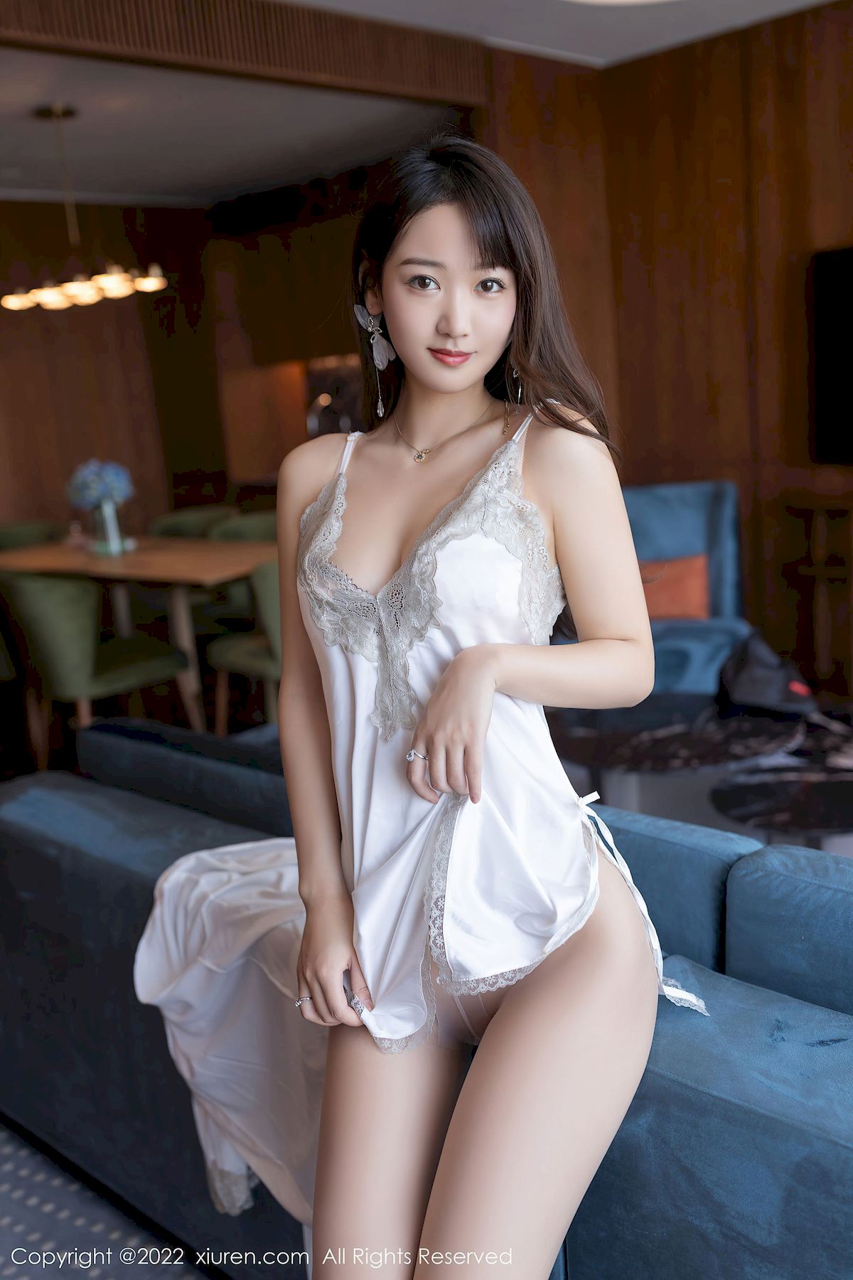 唐安琪 - 白色睡裙+原色丝袜私房写真