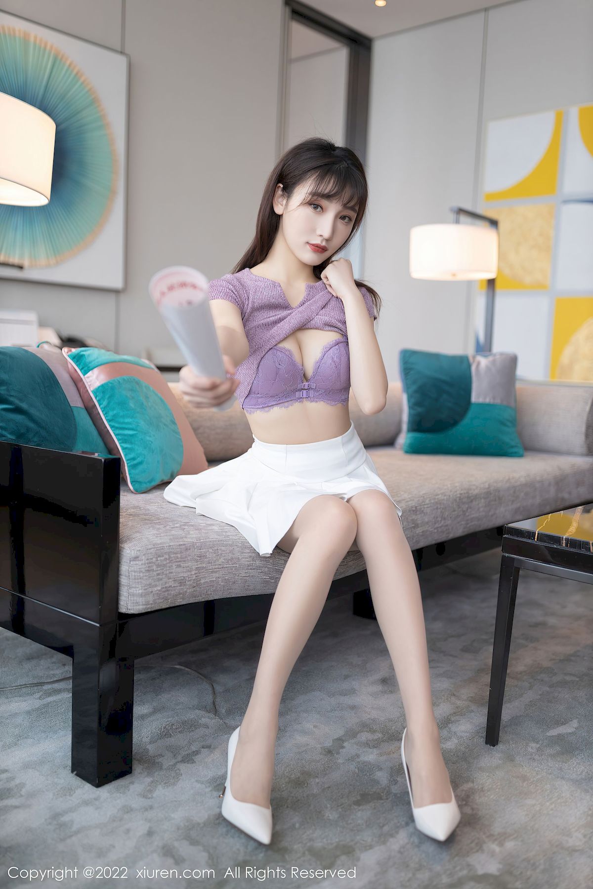 陆萱萱 - 紫色上衣+白色短裙性感写真