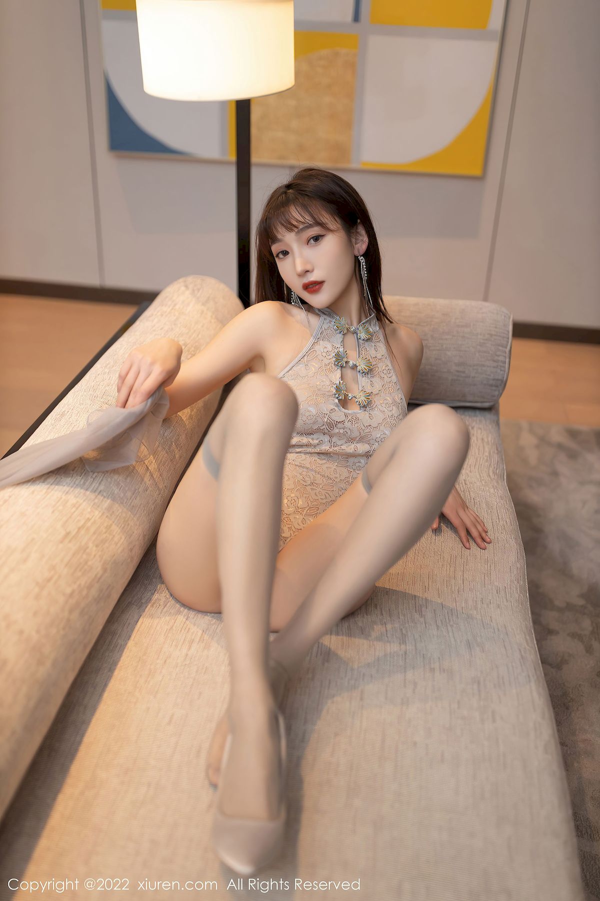 陆萱萱 - 淡灰薄纱长裙+灰色丝袜性感写真