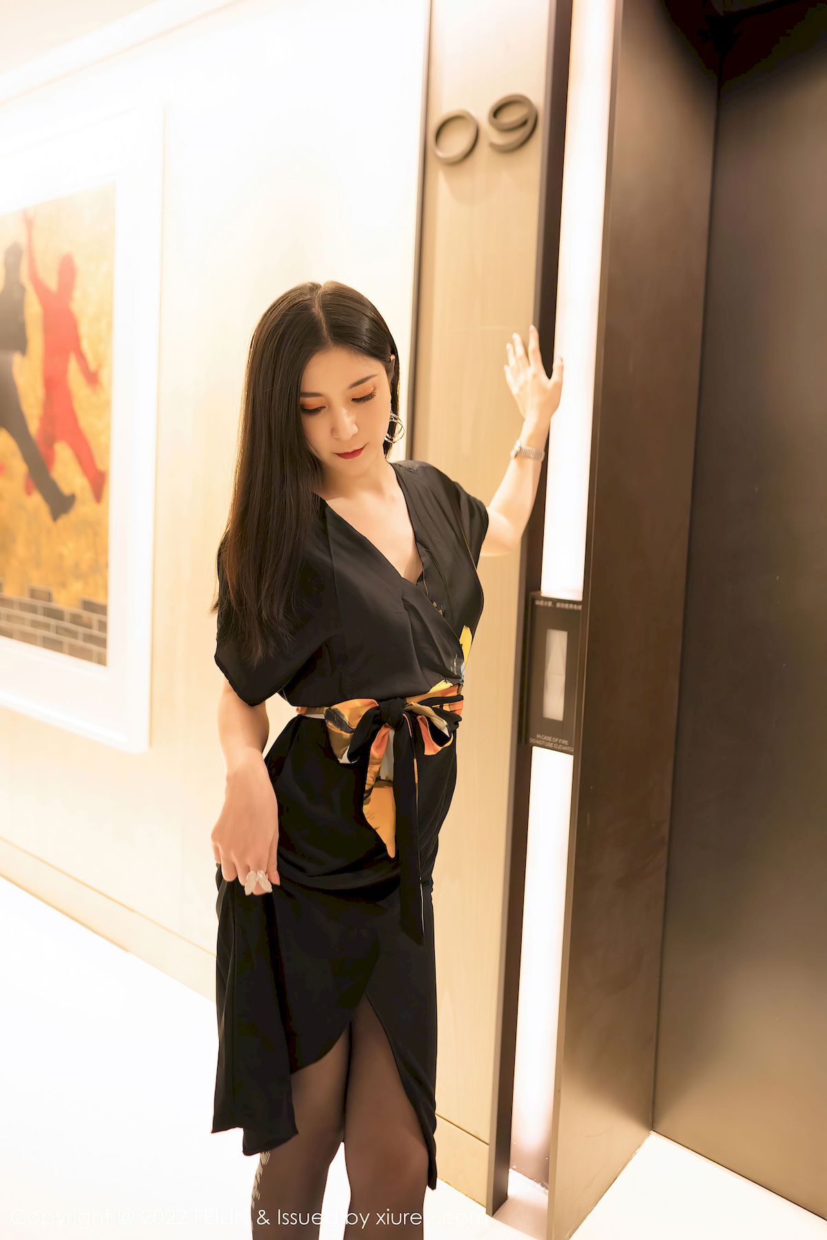 小蛮妖Yummy - 黑色连衣裙+诱人黑丝性感写真