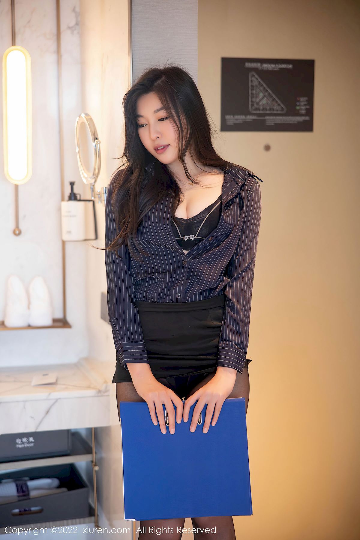 嫩模卡卡酱 - 职场OL+黑丝美腿首套写真