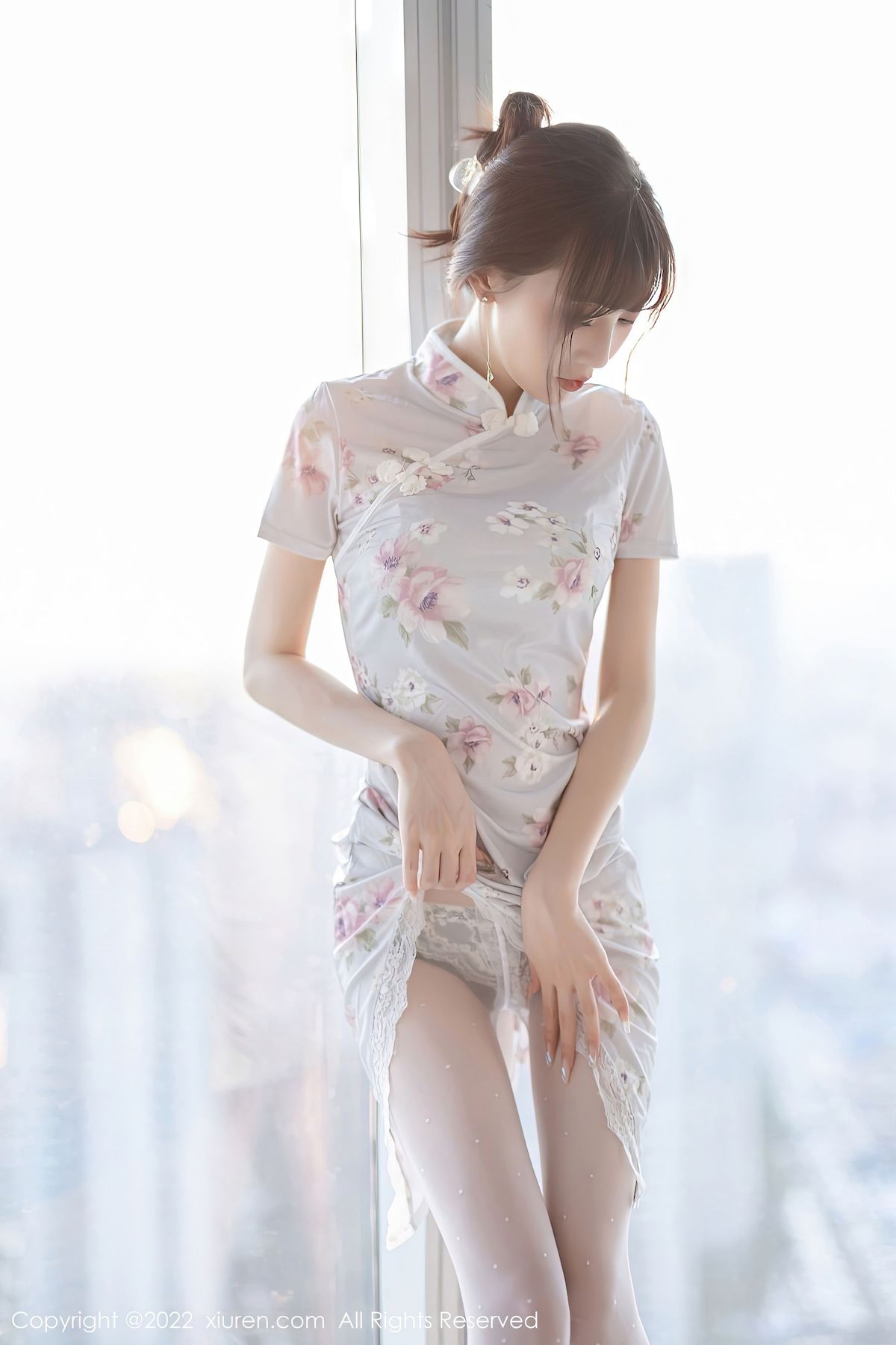 林星阑 - 白色旗袍+诱人丝袜性感写真