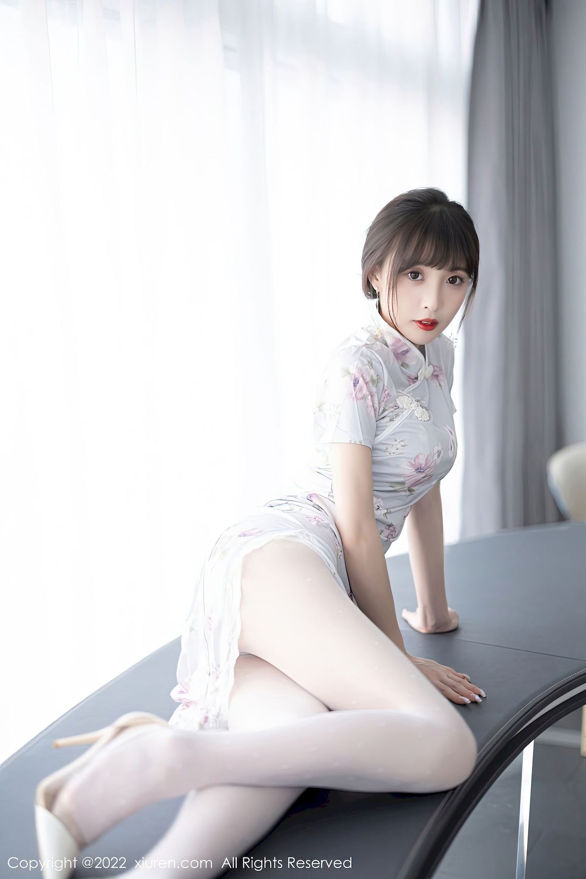 林星阑 - 白色旗袍+诱人丝袜性感写真
