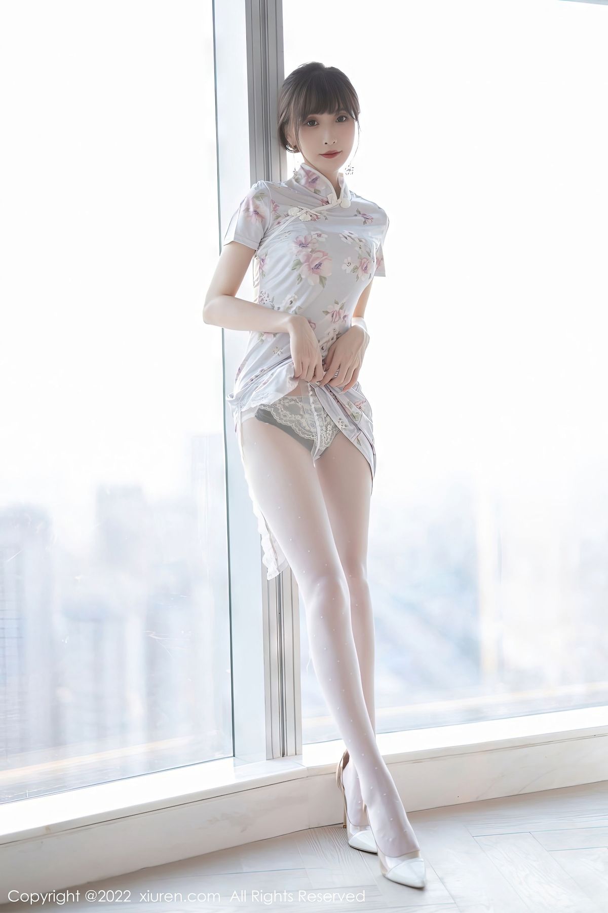 林星阑 - 白色旗袍+诱人丝袜性感写真